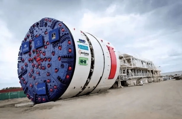 （圖：盾構(gòu)機(jī)運(yùn)作系統(tǒng)）