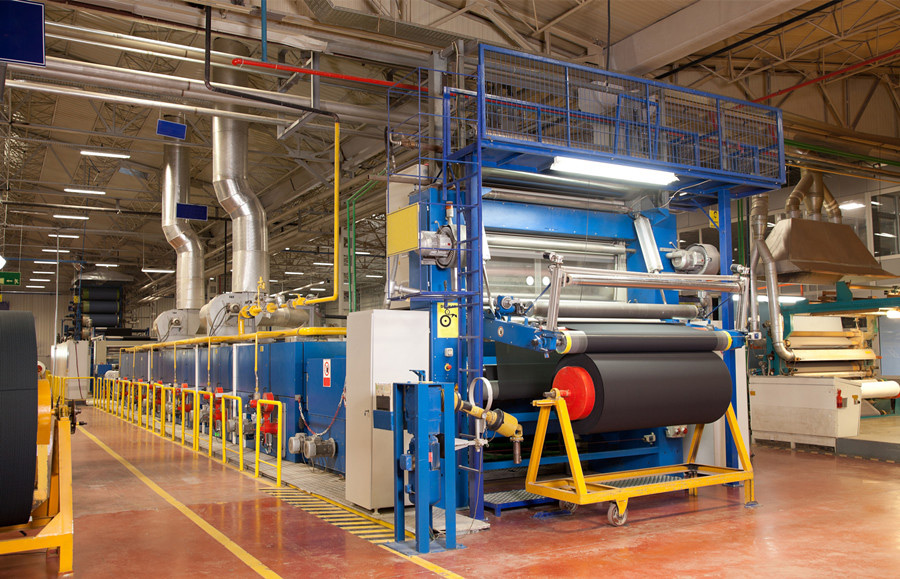 （圖：紡織廠工作運行中）