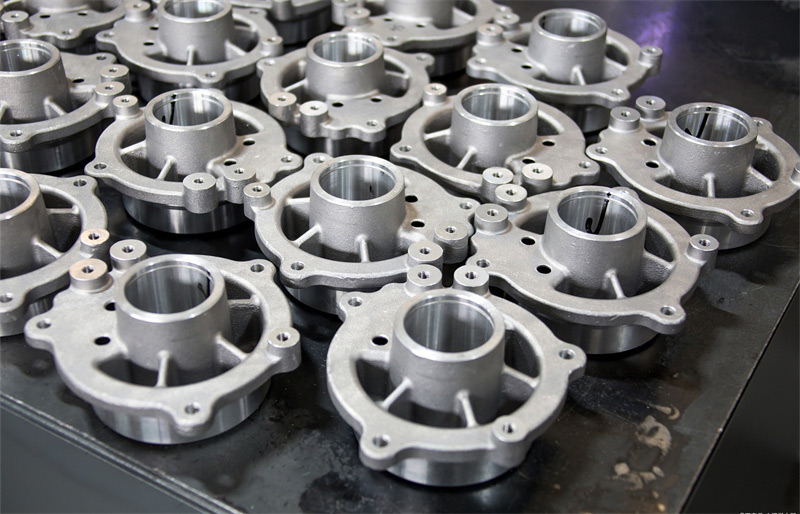 （圖：金屬清洗起泡）