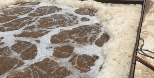 （圖：清洗廢水處理現(xiàn)場(chǎng)）